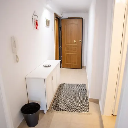 Apartment Center Small